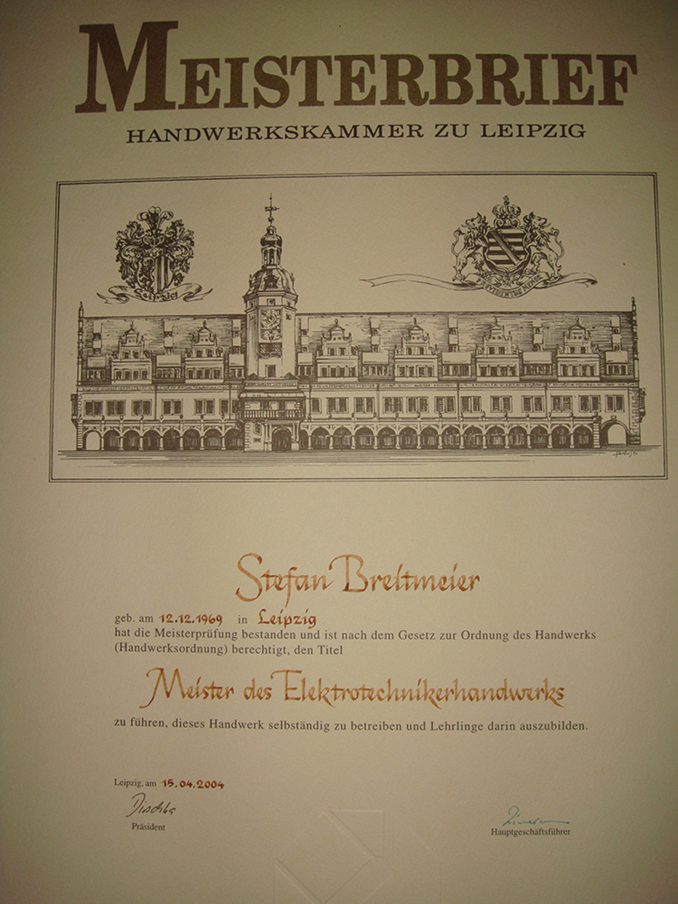 18809