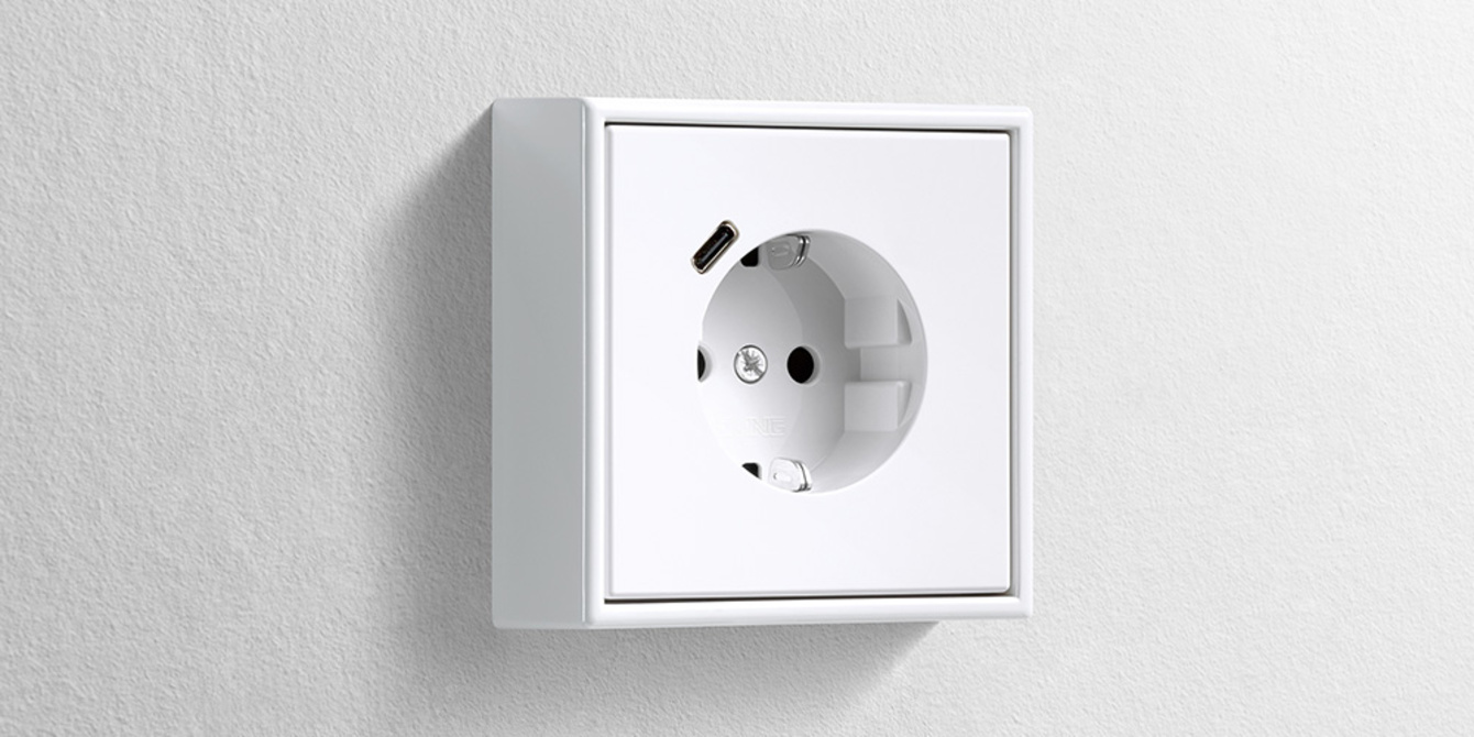 Erweiterter Anschlussraum für die Nachrüstung bei Breitmeier Elektroanlagen in Schönwölkau