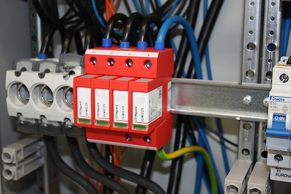 U berspannungsschutz bei Breitmeier Elektroanlagen in Schönwölkau