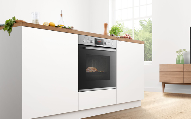 Backöfen und Herdsets bei Breitmeier Elektroanlagen in Schönwölkau