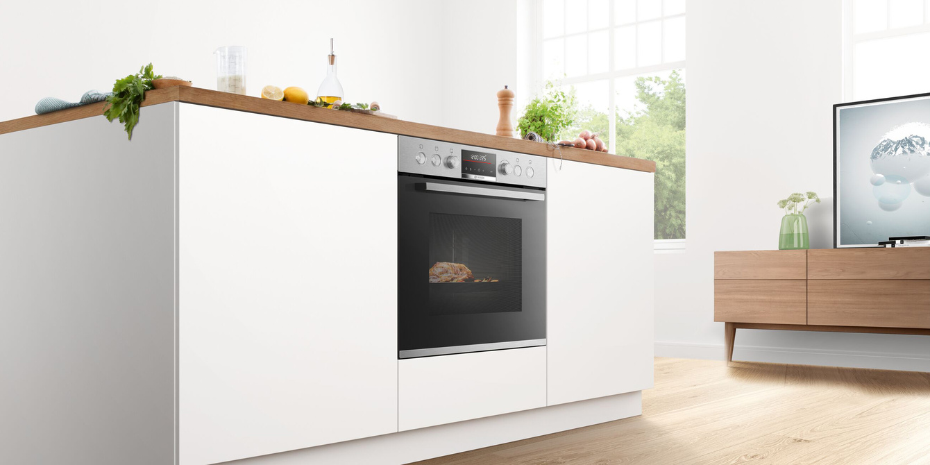 Backöfen und Herdsets bei Breitmeier Elektroanlagen in Schönwölkau